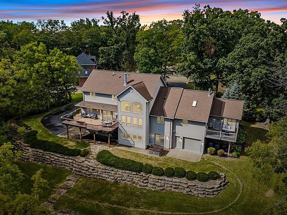 2nd image of 78 Roosevelt Dr