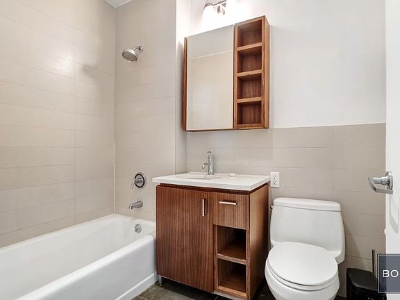 4th image of 1222 30th Ave APT 3A