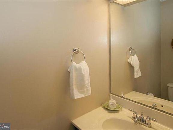 4th image of 410 Fleece Flower Dr