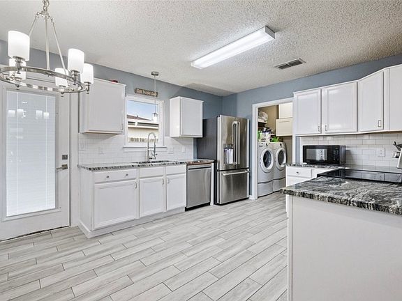 4th image of 7610 Caribou Dr