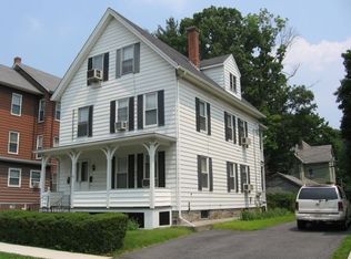 26 Dover St, Worcester, MA 01609