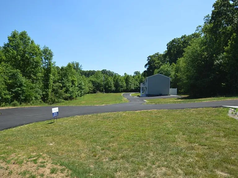 2247 Mountain View Rd — Photo 27