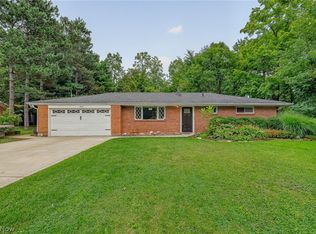 9265 Brookdale Ln, Macedonia, OH 44056