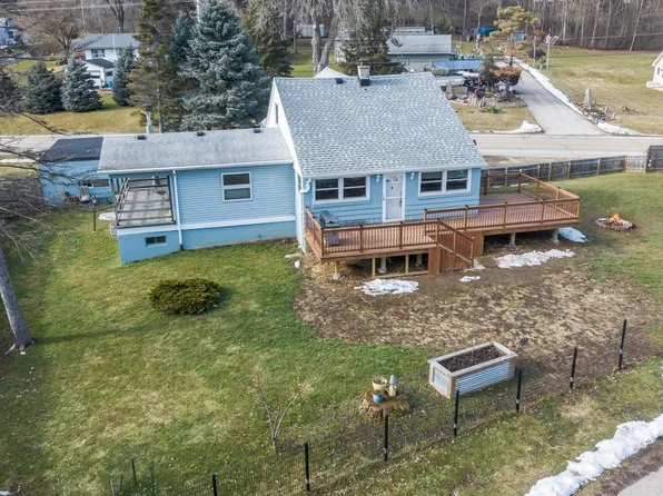 N6198 County Road DD, Burlington, WI 53105