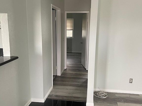 3rd image of 2842 39th St APT 5