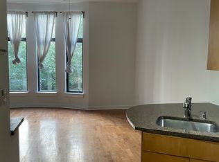 525 E 6th St UNIT 213, Charlotte, NC 28209