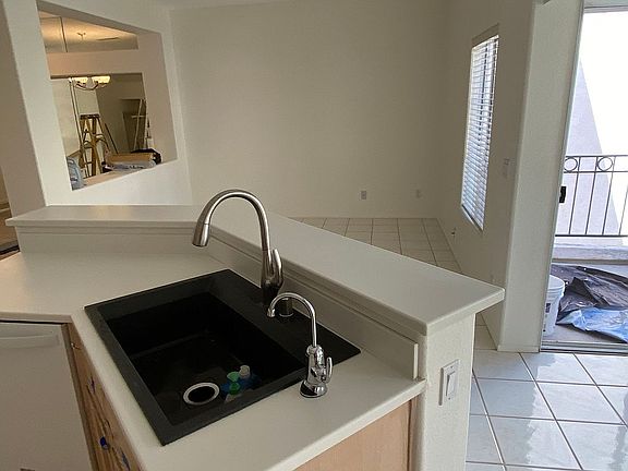 5th image of 5139 Renaissance Ave Unit C