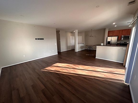 2nd image of 5304 Warminster Dr
