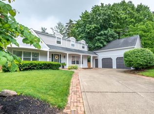 6800 Spruce Pine Dr, Columbus, OH 43235