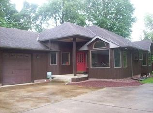 167 Donesec Rd, Perryopolis, PA 15473