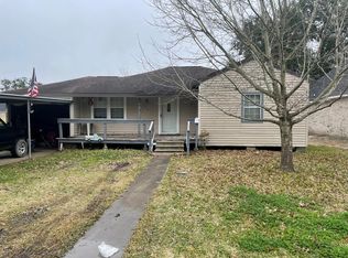 216 N 23rd St, Nederland, TX 77627