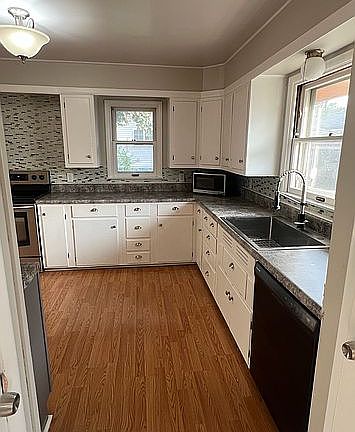 5th image of 407 S Washington St