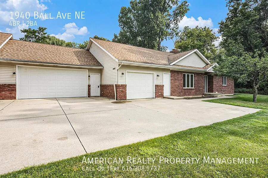 4 bed, 1088 sqft, $2,400 — Photo 1