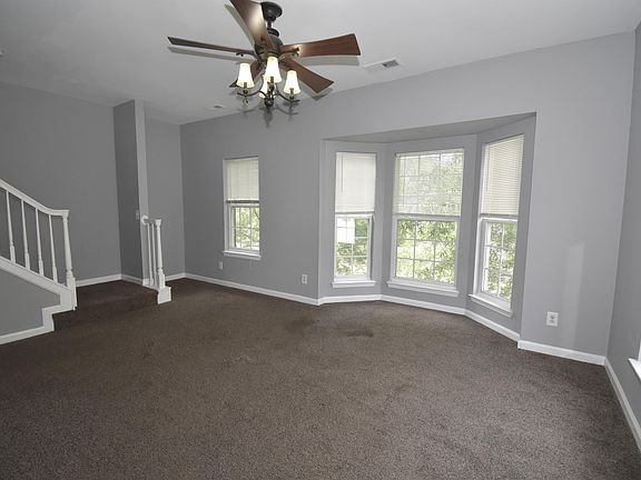 3rd image of 953 Tiger Ln