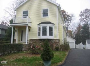59 Coachlamp Ln, Darien, CT 06820