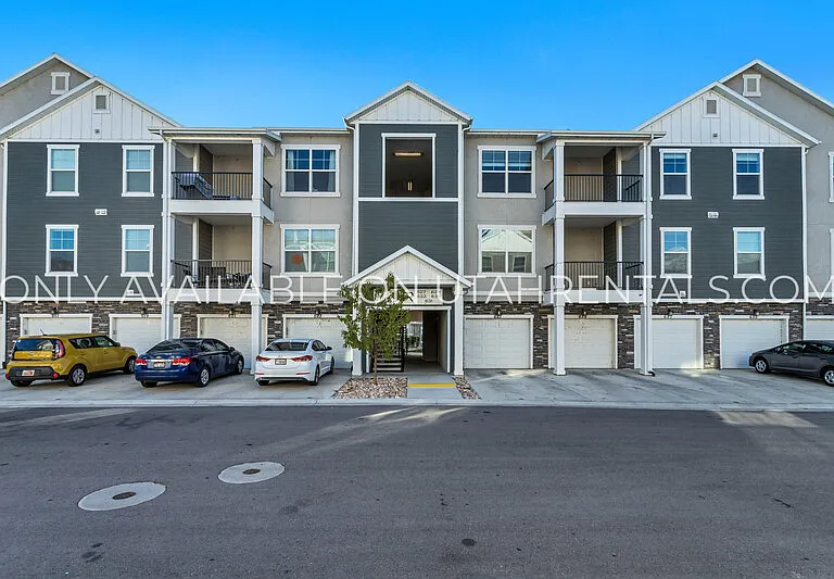 627 N Sun Peak Dr — Photo 3