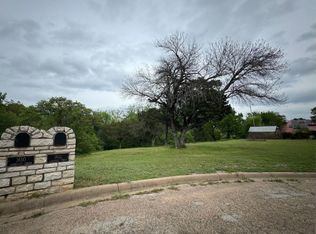 1610 Lakecrest Cir, Granbury, TX 76048