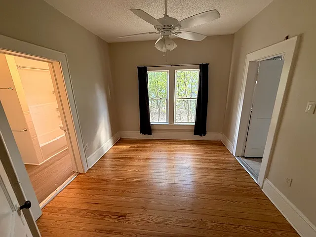 211 N Moss St — Photo 6