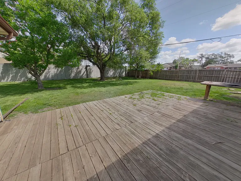 108 Aaron Dr — Photo 22