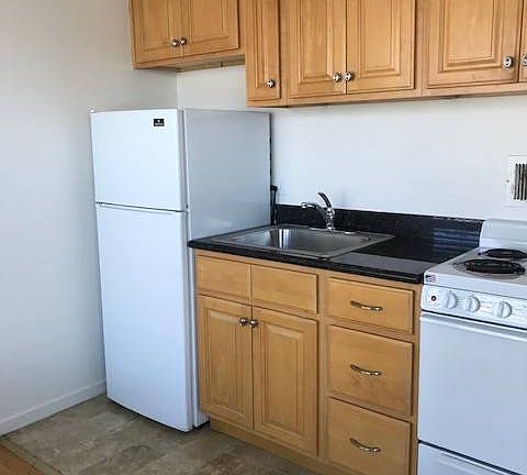 5th image of 435 Euclid Ave #10