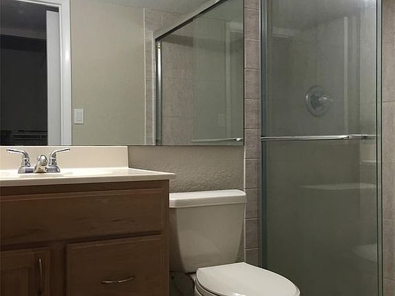 5th image of 1100 Crystal Lake Dr