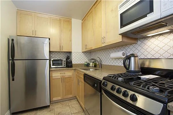 Sold by Nardoni Realty, Inc. | media 17