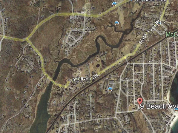 9 Beach Avenue, East Lyme, CT 06357