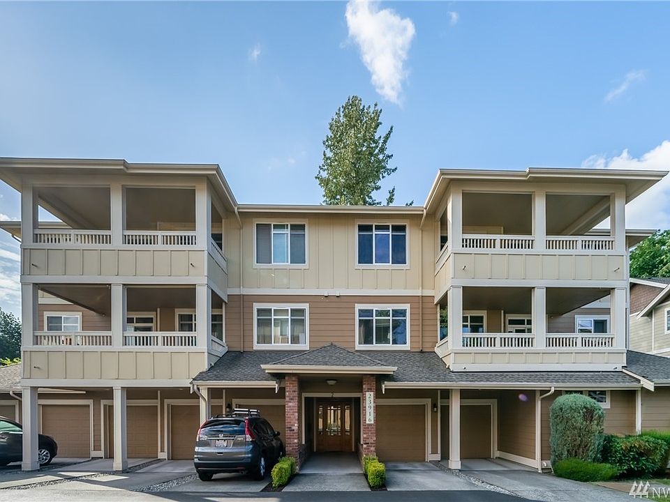 1st image of 23916 NE 115th Ln Unit 101