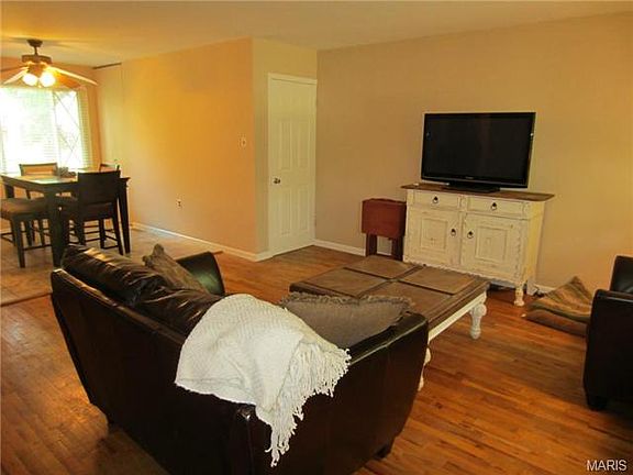 3rd image of 9052 Lemona Dr