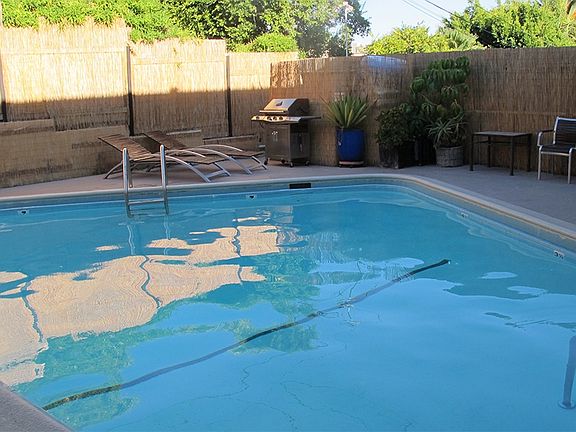 2nd image of 1915 Grace Ave APT 6