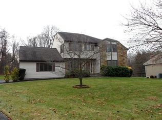 31 Knob Hill Rd, Hackettstown, NJ 07840