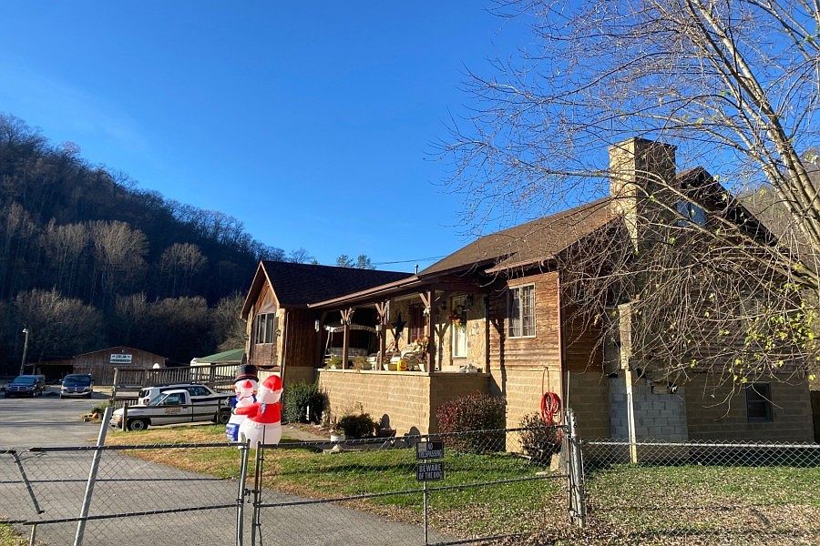 1st image of 46 Bluebird Ln