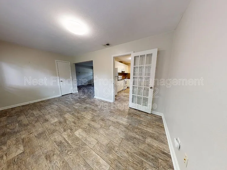 1365 Seminole Rd — Photo 6