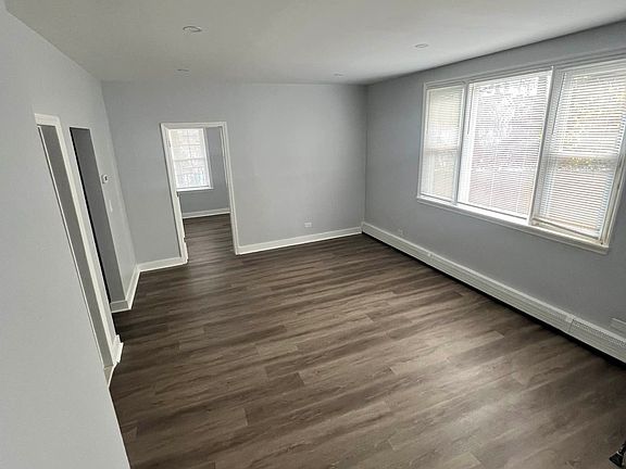 5th image of 762 Tompkins Ave Floor 1