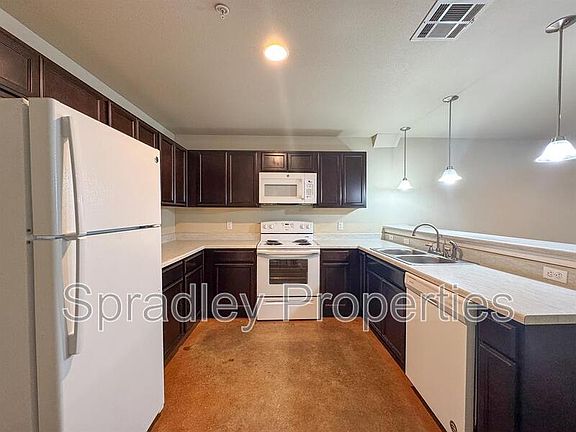 5th image of 255 E 5th Ave APT 212
