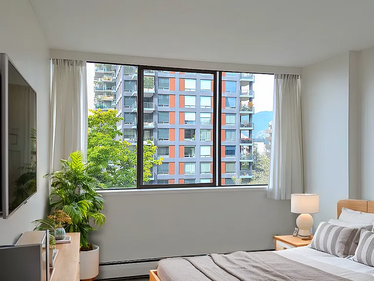 1150 Jervis St — Photo 4