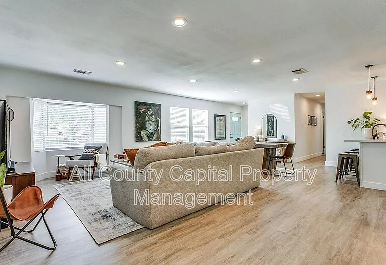 748 Wales Way #748 — Photo 8