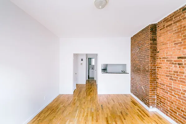 Rented by Sky Management | media 11