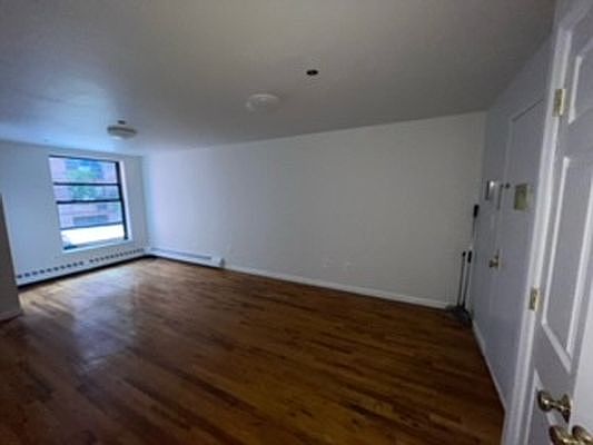 3rd image of 24 W 125th St Floor 2
