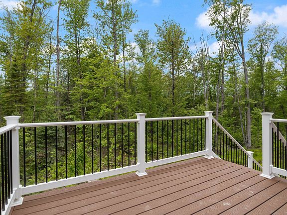 4th image of 1508 Foxes Ridge Road