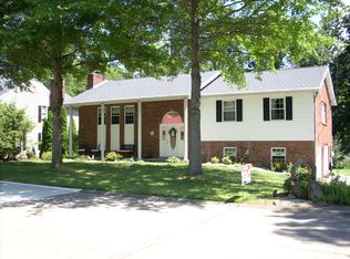 109 Sun Valley Est, Scott Depot, WV 25560