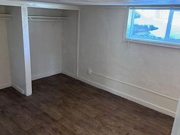 5th image of 406 E Sheridan Ave