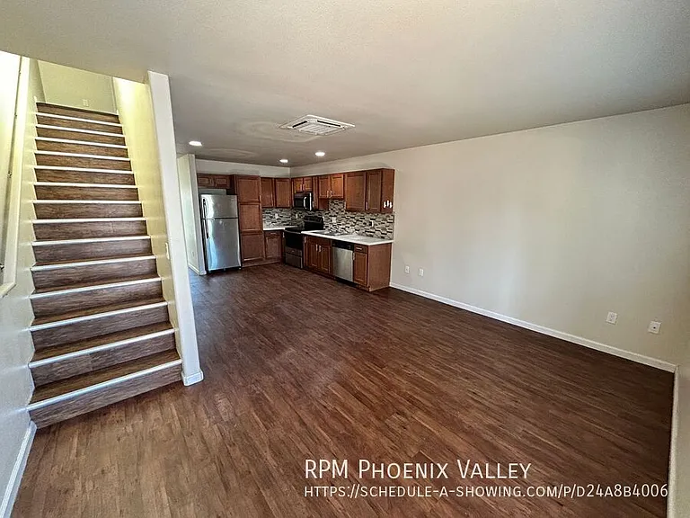 Bell Villas Apartments — Photo 36