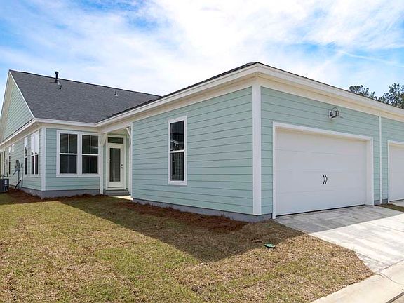 1068 Longwood Bluffs Circle