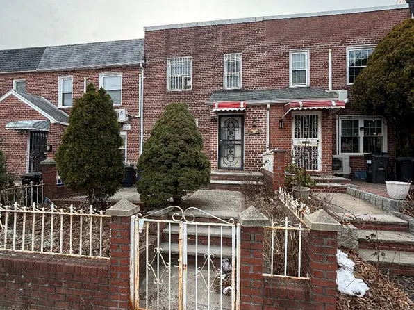 56-26 206th st, Bayside, NY 11364