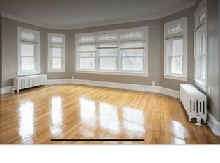7437 S Chappel Ave #2S, Chicago, IL 60649