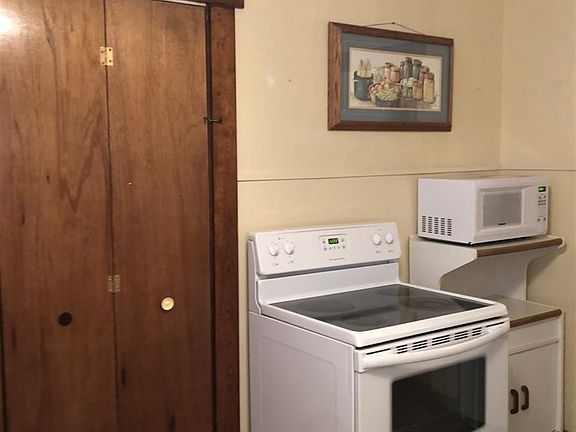 Elec Stove   Microwave
