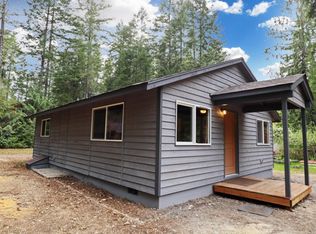 121 N Handicap Pl, Hoodsport, WA 98548