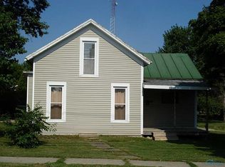 802 Karnes Ave, Defiance, OH 43512