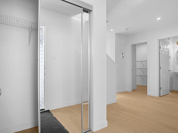 3rd image of 115 Ficus Way